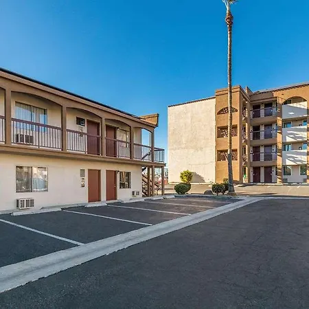 Di Chula Vista Hotel